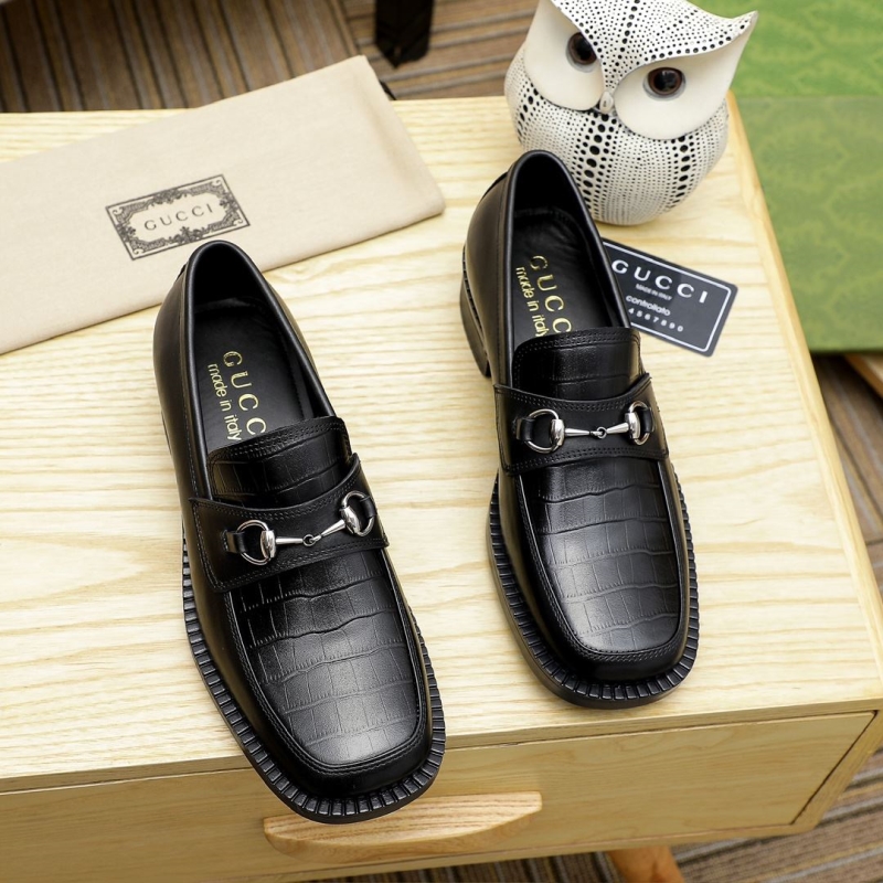 G*u*i leather shoes